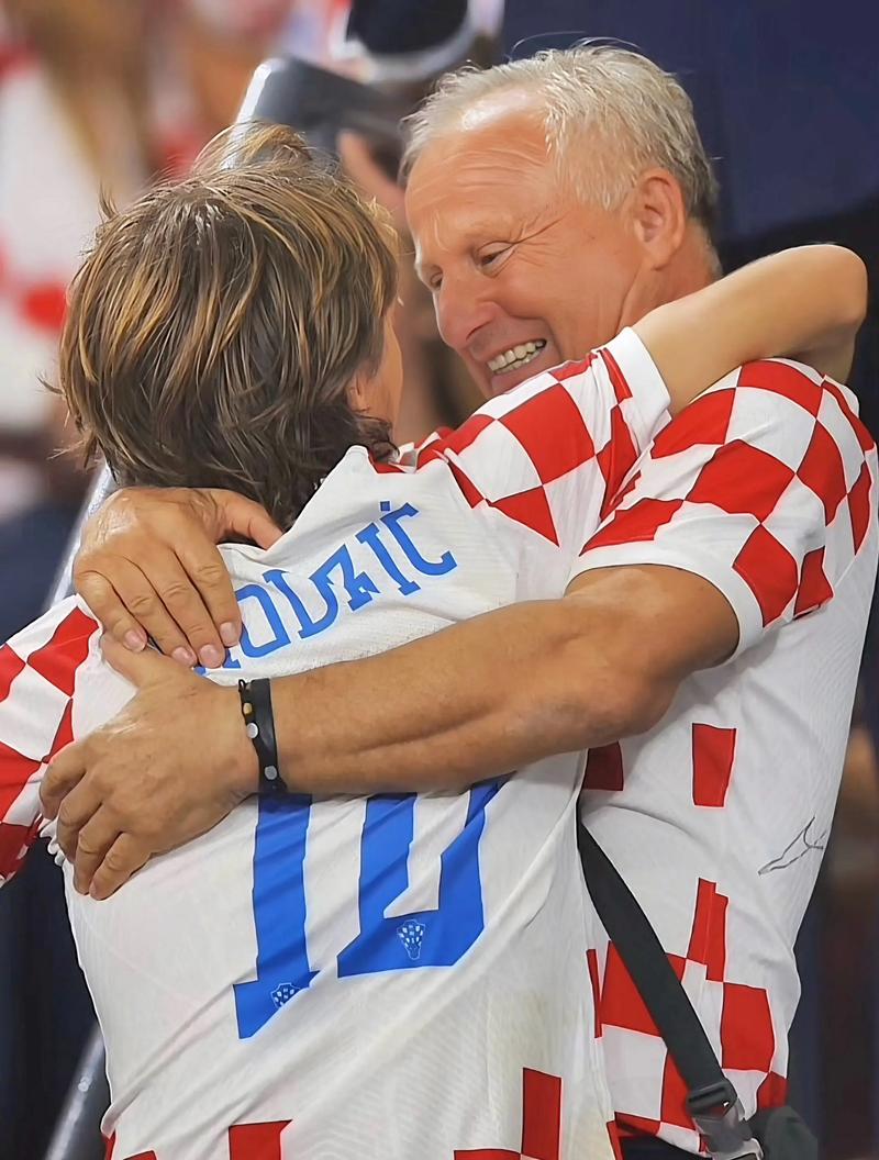 [流言板]其他球队嫉妒？珍妮：我们有独行侠想要的AD，因此找我们谈50亮204回复